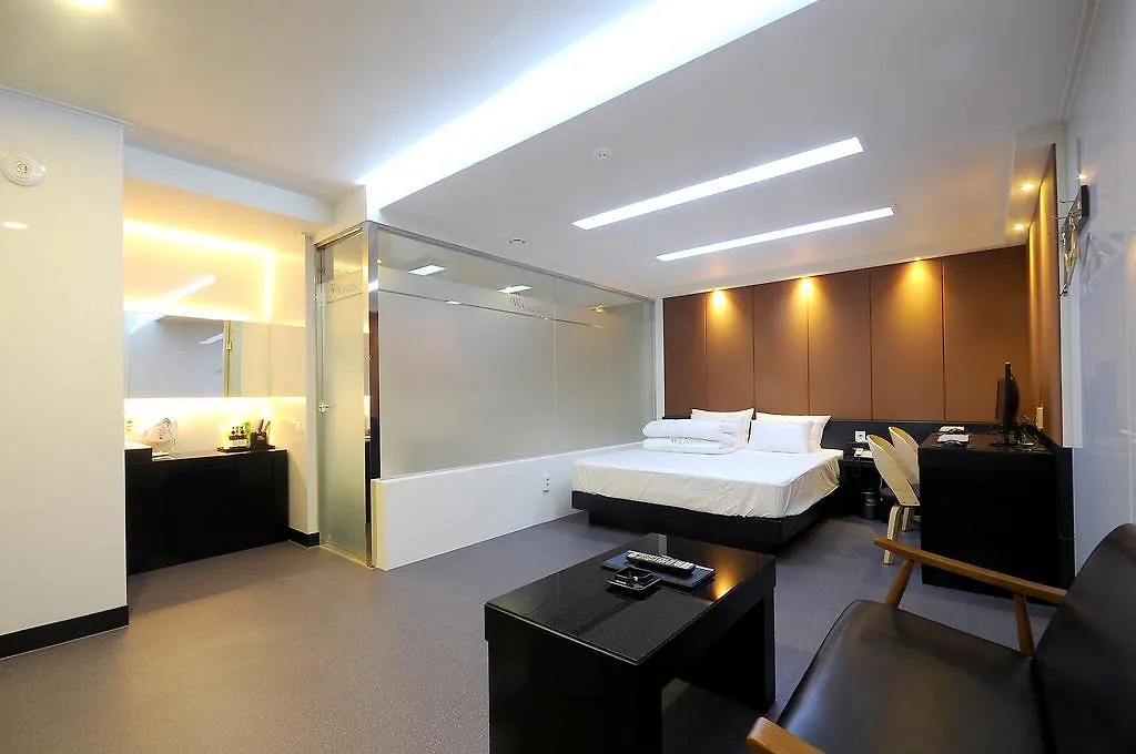 **  Wa Hotel بوسان كوريا الجنوبية